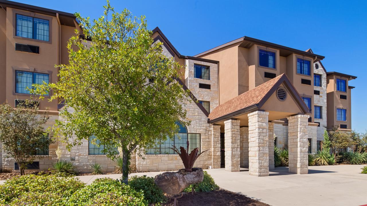 Microtel Inn & Suites By Wyndham Round Rock Exterior photo